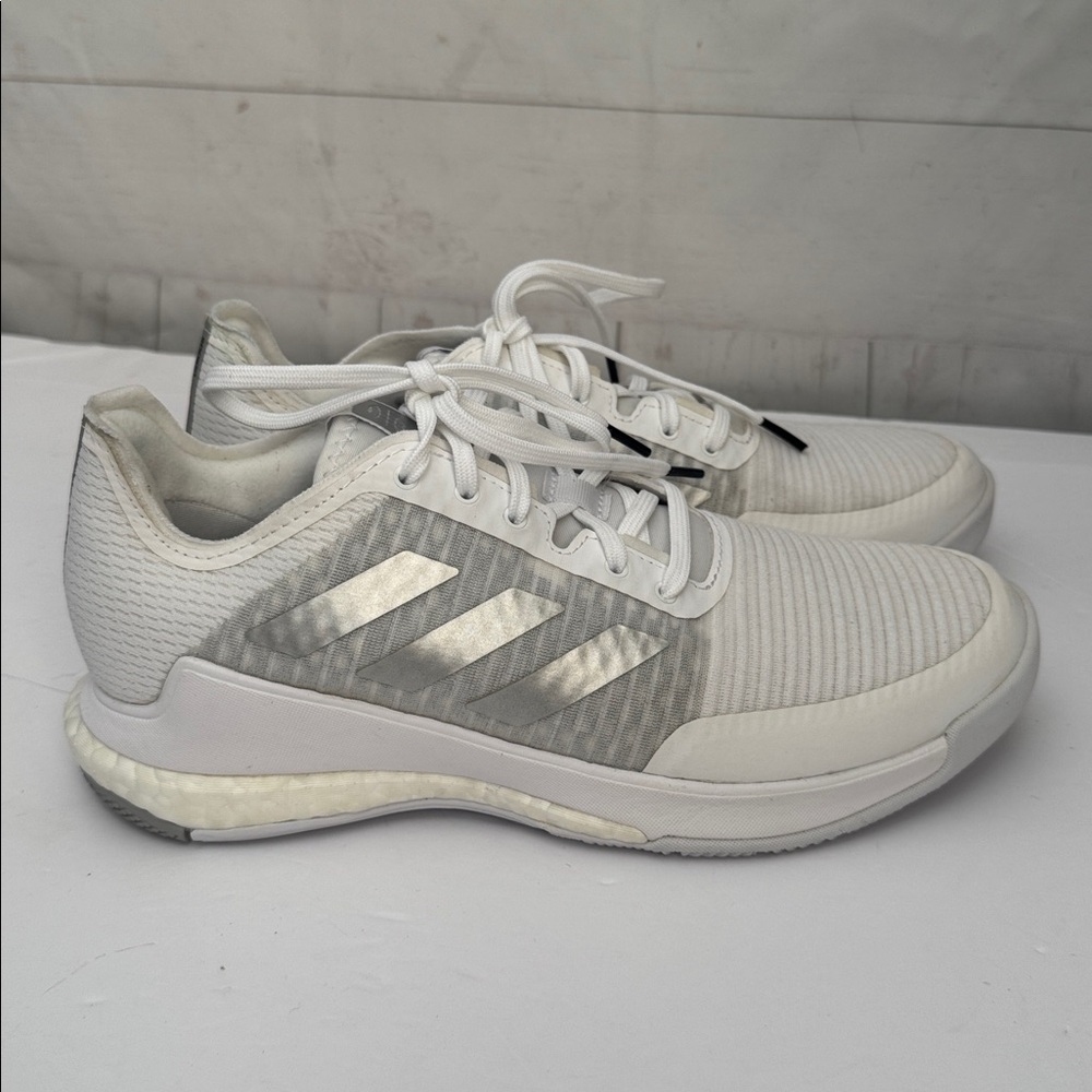 Adidas Women’s 9.5 Crazy Flight Boost White W/Silver stripes